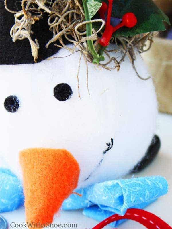 7 secrets spectacular Christmas_snowman